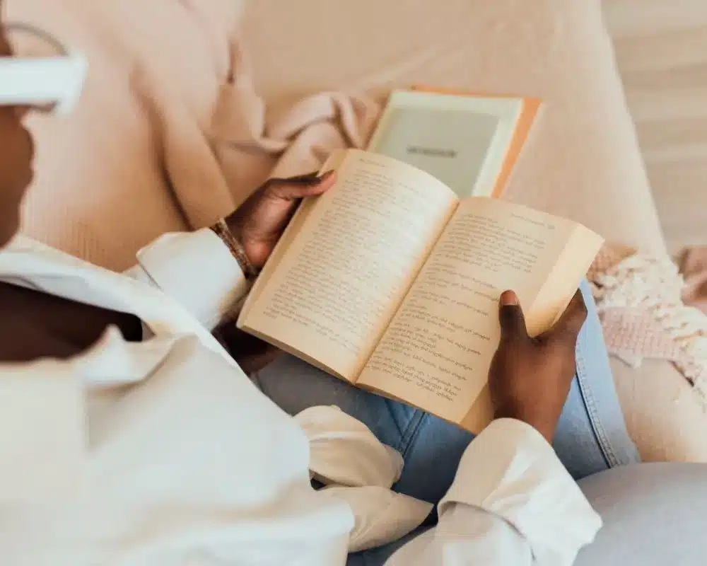 10 Tipps, um es Ihnen zur Gewohnheit zu machen, jeden Tag Bücher zu lesen 10 Dicas para criar o hábito de ler livros todos os dias