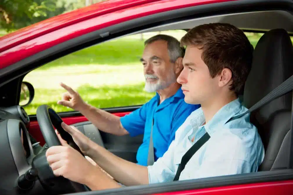 The Best Apps to Learn to Drive Os Melhores Aplicativos Para Aprender a Dirigir